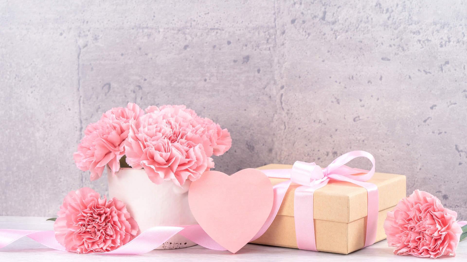 Mother’s Day in Egerton